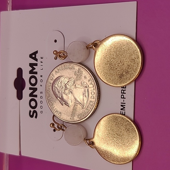 Sonoma dangle earrings gold tone with semi-precious white stone - Picture 4 of 4